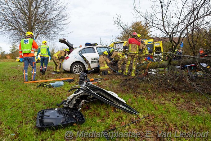 Mediaterplaatsen ongeval wegvervoer leenderbos hoofddorp 31102025 Image00005
