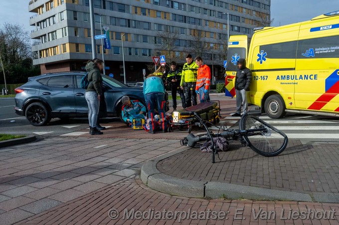 Mediaterplaatse ongeval fietser auto raadhuisplein hoofddorp 23022026 Image00007