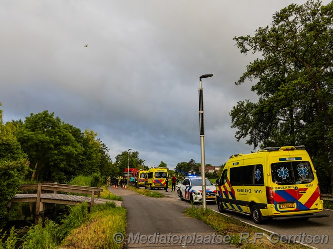 Mediaterplaatse voertuig te water zwarteweg waddinxveen 12062026 Image00002