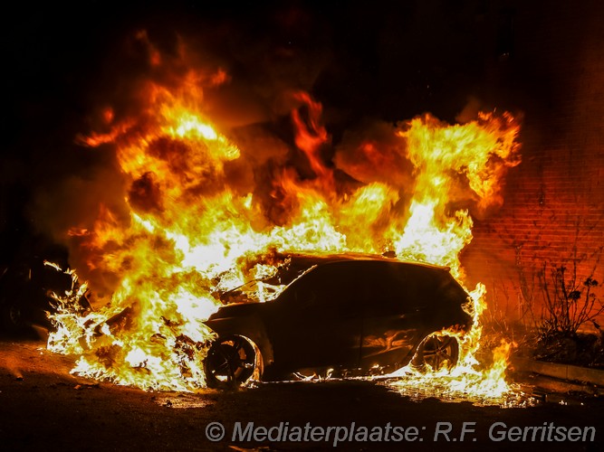 Mediaterplaatse auto brand groenlust gouda 01012026 Image00001