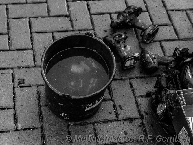 Mediaterplaatse auto brand wielewaalsraat gouda 16012026 Image00008