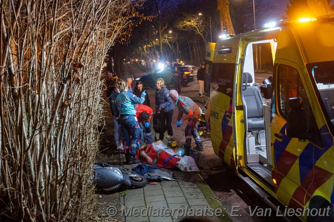 Mediaterplaatse zwaar ongeval auto scooter hoofddorp 16012026 Image00006