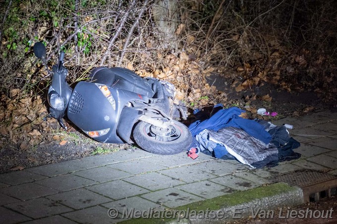 Mediaterplaatse zwaar ongeval auto scooter hoofddorp 16012026 Image00009