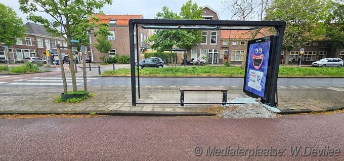 Mediaterplaatse 4 bushokjes vernield in leiden 02052026 Image00002
