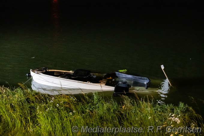 Mediaterplaatse plezierbootje zinkt ouderkerk aan de ijssel 23052026 Image00002
