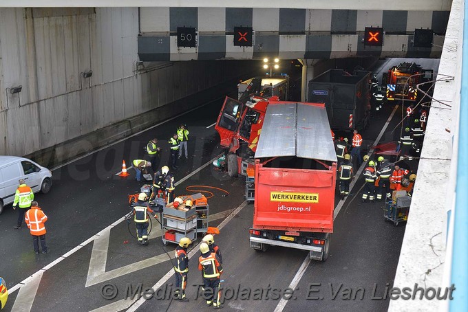 MediaTerplaatse zwaar ongeval a4 aquaduct ringvaart 02022018 Image00022