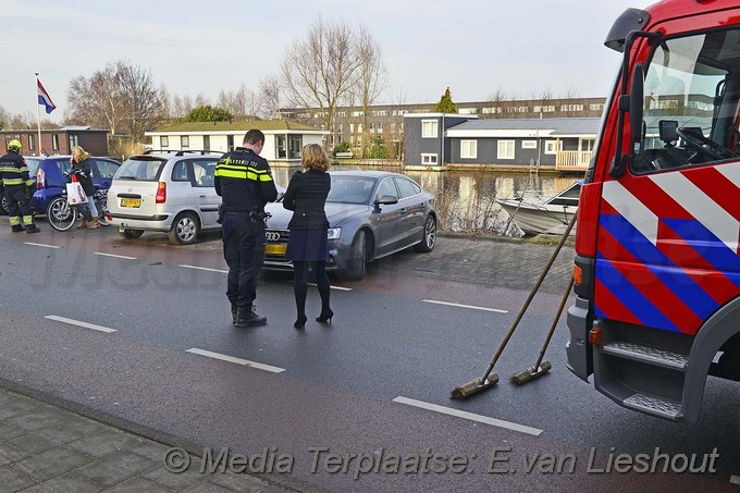 Mediaterplaatse ongeval Niewermeerdijk badhoevendorp scooter 28012017 Image00004