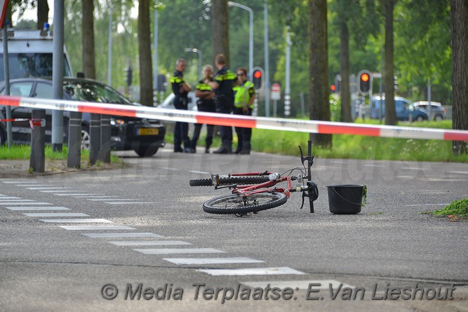 MediaTerplaatse ongeval fietser graafmachine nvp 19072017 Image00006