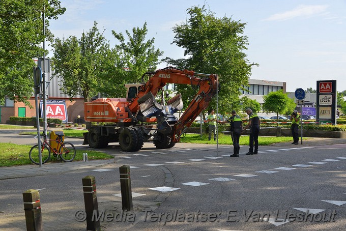 MediaTerplaatse ongeval fietser graafmachine nvp 19072017 Image00013