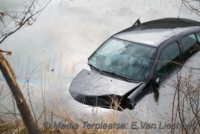 Mediaterplaatse ongeval Boesingheliede auto te water 23032019 Image00010