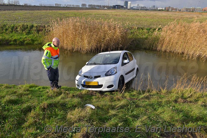MediaTerplaatse ongeval a4 hdp auto te water 28112017 Image00005