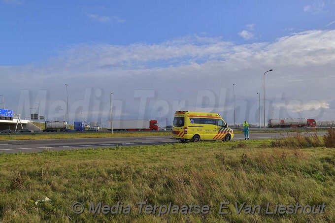 MediaTerplaatse ongeval a4 hdp auto te water 28112017 Image00006