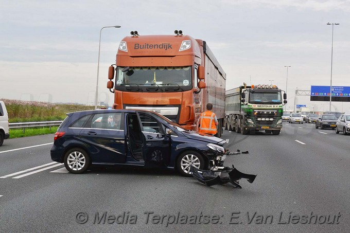 Media Terplaatsen ongeval auto op zijn a4 Hdp 19102017 Image00006