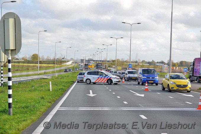 Media Terplaatsen ongeval n201 drie vrachtwagens 23102017 Image00010