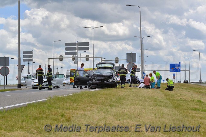 Mediaterplaatse ongeval N201 hoofddorp2 gewonden 05062017 Image00002