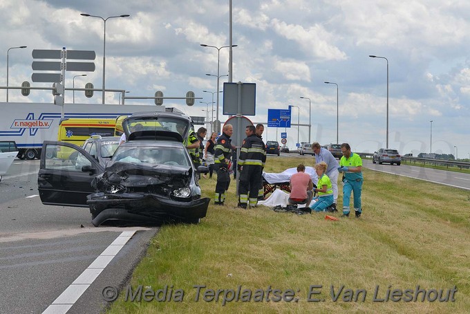 Mediaterplaatse ongeval N201 hoofddorp2 gewonden 05062017 Image00003