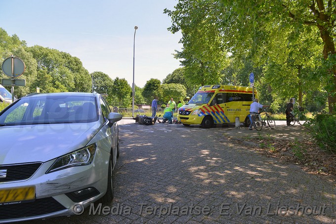 Mediaterplaatse ongeval auto scooter hoofddorp 14062017 Image00001