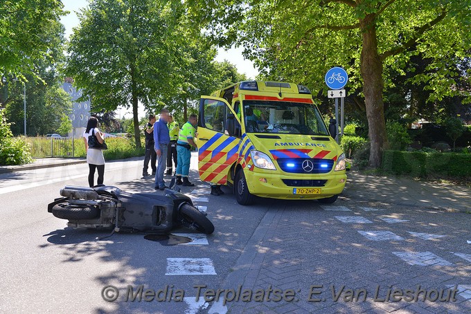 Mediaterplaatse ongeval auto scooter hoofddorp 14062017 Image00003