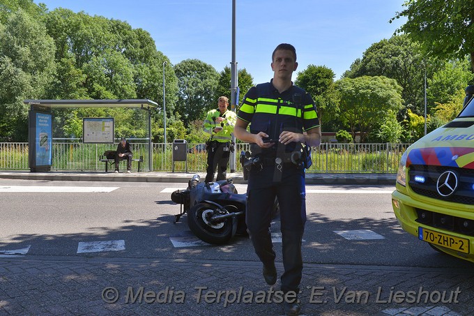 Mediaterplaatse ongeval auto scooter hoofddorp 14062017 Image00004