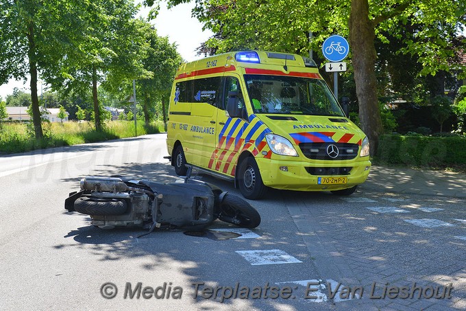 Mediaterplaatse ongeval auto scooter hoofddorp 14062017 Image00005