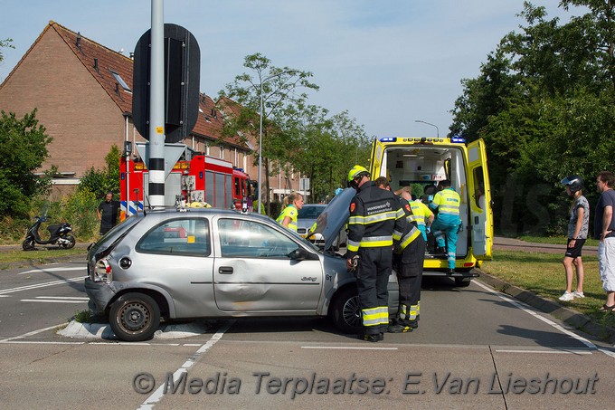 Mediaterplaatse ongeval auto bus hdp 20062017 Image00003