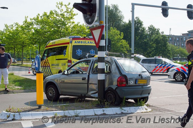 Mediaterplaatse ongeval auto bus hdp 20062017 Image00006