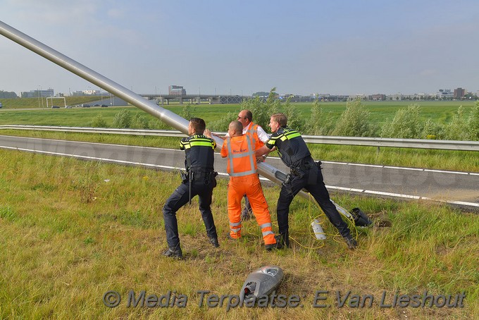Mediaterplaatse auto lichtmast hdp 22062017 Image00010