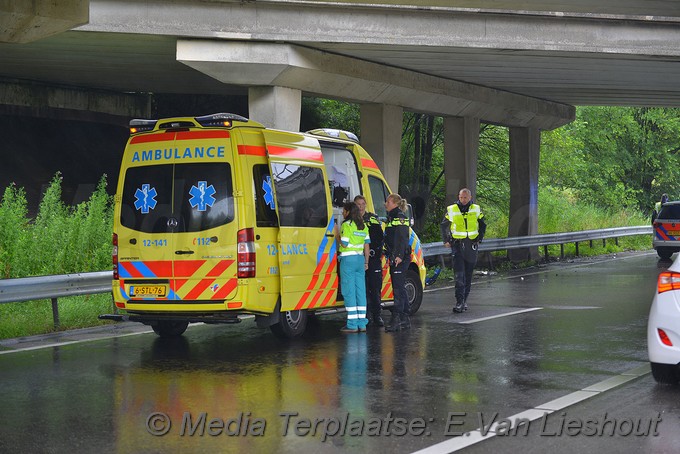 Mediaterplaatse ongeval 5 auto vijfhuizen 24062017 Image00005