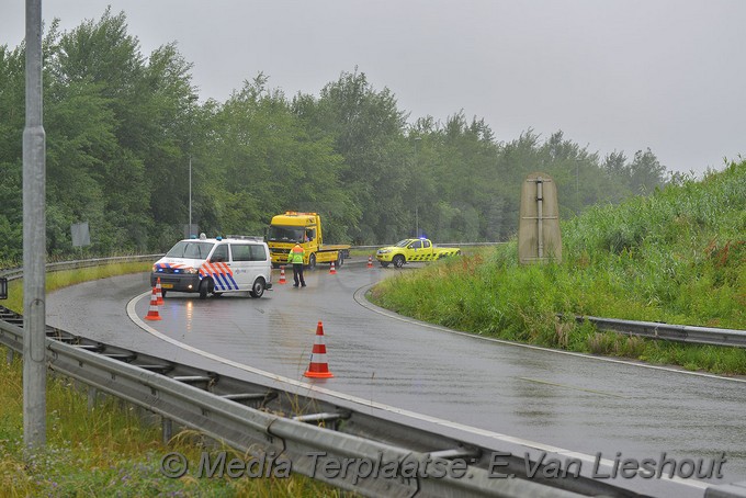 Mediaterplaatse ongeval 5 auto vijfhuizen 24062017 Image00011