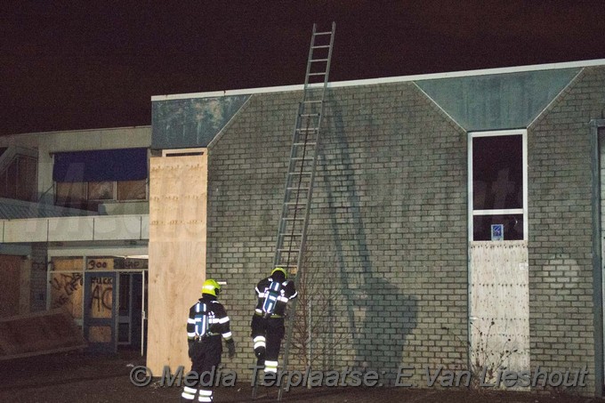 Mediaterplaats weer brand in pand hdp 03032017 Image00004