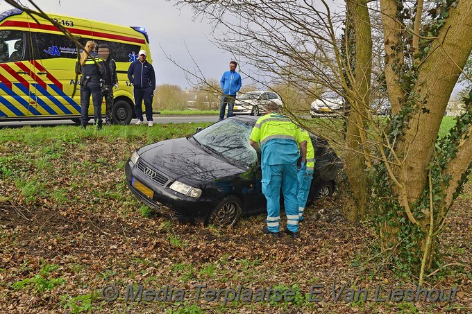 Mediaterplaatse ongeval leenderbos hoofddorp 19032017 Image00005