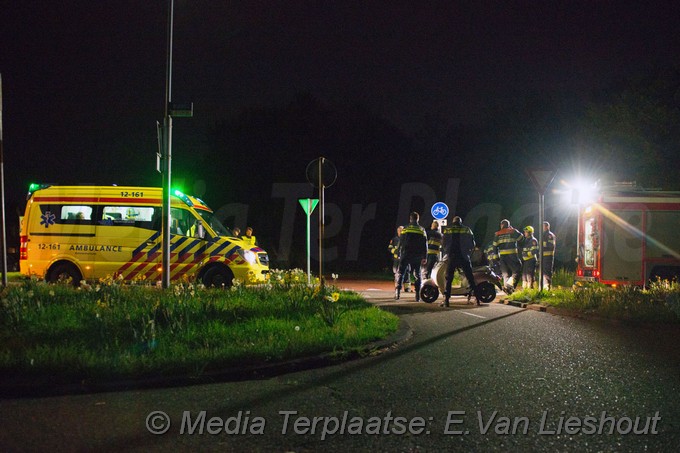 Mediaterplaatse Ongeval Bosweg ijweg hoofddorp scooterrijder gewond 27042018 Image00001