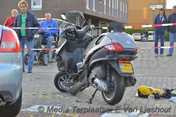 Mediaterplaatse ongeval motor zwaar Waddeweg hoofddorp 16052018 Image00015