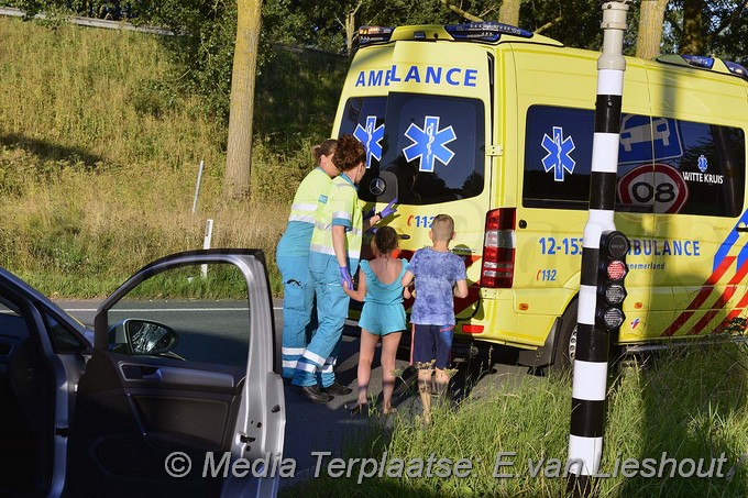 Mediaterplaatse ongeval auto sloot hdp 18082016 Image00011