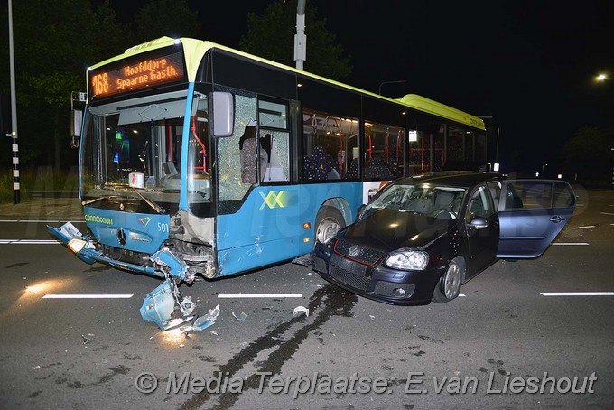 MediaTerplaatse ongeval auto bus hdp 26082016 Image00006