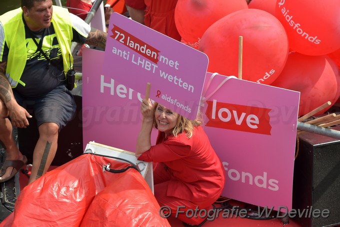 Mediaterplaatse Gay parade Amsterdam 04082018 Image00035