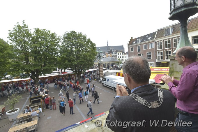 Mediaterplaatse huldiging waterpolo team dames leiden 11062016 Image00023