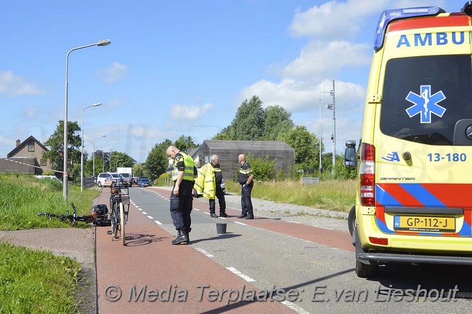 Mediaterplaatse ongeval fietser aalsmeer 22062016 Image00005