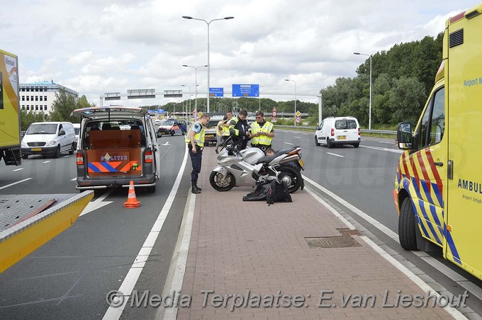 Mediaterplaatse ongeval schipholdijk schiphol oost 27062016 Image00006