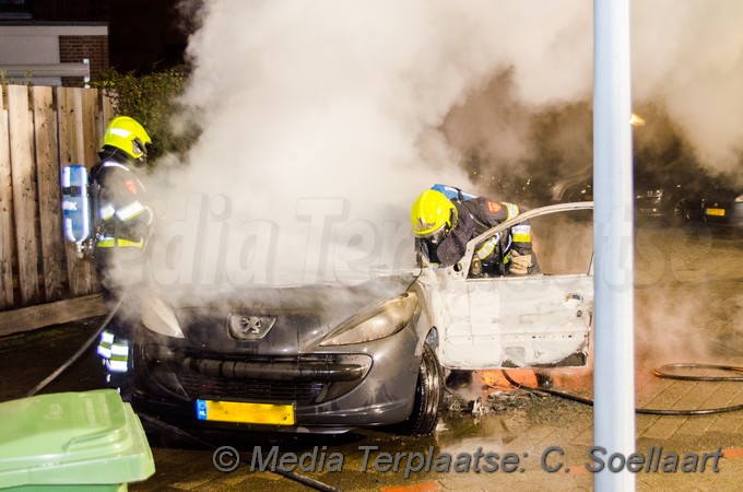 Mediaterplaatse auto brand wilbrikbos hoofddorp 09032018 Image00004