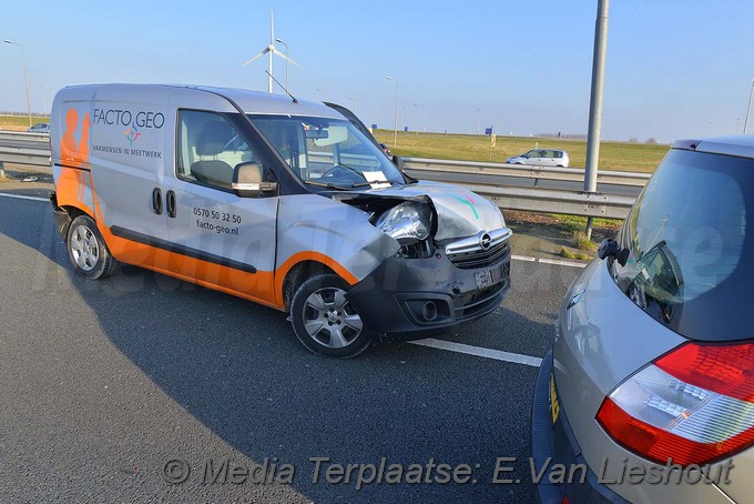 Mediaterplaatse ongeval vier auto a4 burgerveen 14032018 Image00007