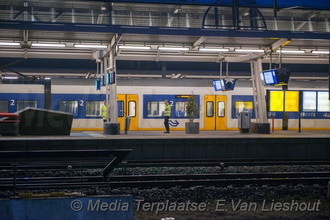 Mediaterplaatse verdachte doos in trein hoofddorp 27032018 Image00005