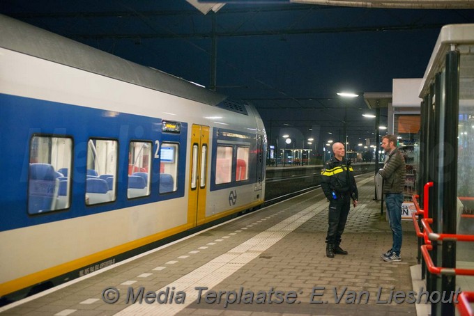 Mediaterplaatse verdachte doos in trein hoofddorp 27032018 Image00007