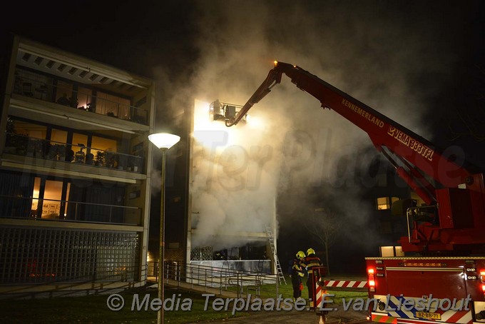Mediaterplaatse brand woning hoofddorp 11112016 Image00003