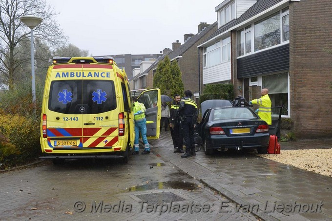 Mediaterplaatse auto uit de bocht badhoevedorp 15112016 Image00010