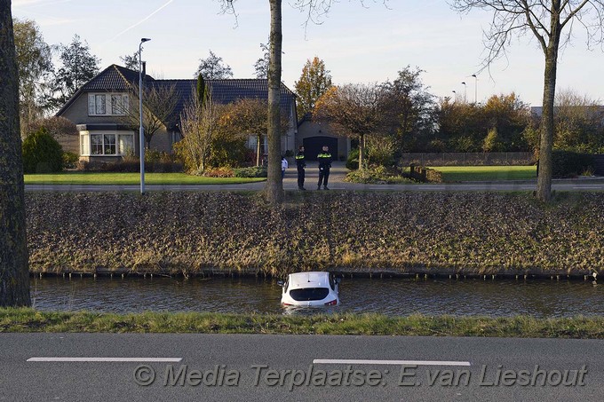 Mediaterplaatse auto te water hoofddorp 24112016 Image00003