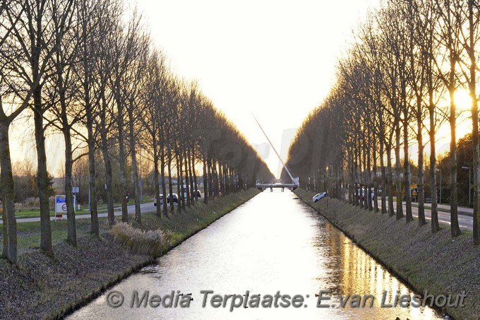 Mediaterplaatse auto te water hoofddorp 24112016 Image00010