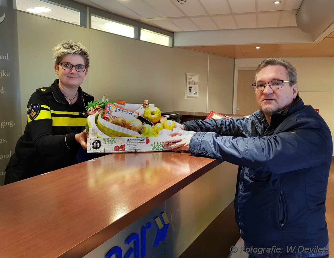 MediaTerplaatse Fruitmand Damien politie LDN 06012018 Image00002