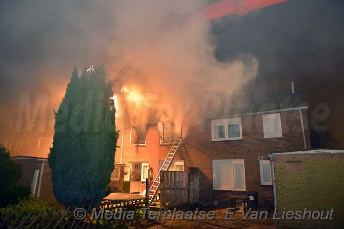 MediaTerplaatse brandje pr margrietstraat hoofddorp 09012018 Image00010