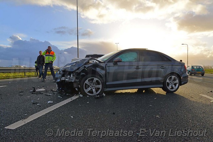 MediaTerplaatse ongeval letsel a4 rechts hoofddorp 16012018 Image00002